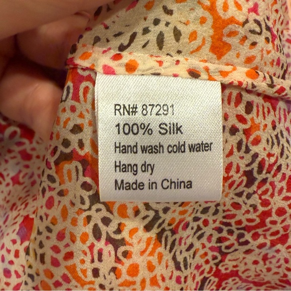 Johnny Was Silk Multi Color Tie-Front Blouse - Red, Green, Yellow sz M - Picture 7 of 11